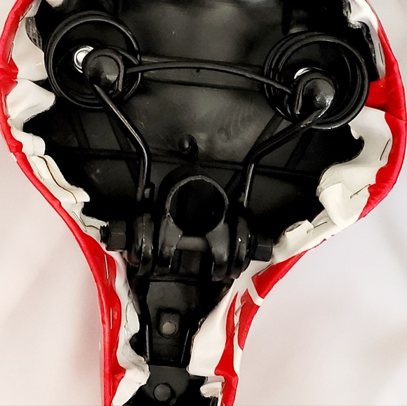 Brand new bike seats - Picture 3 of 8